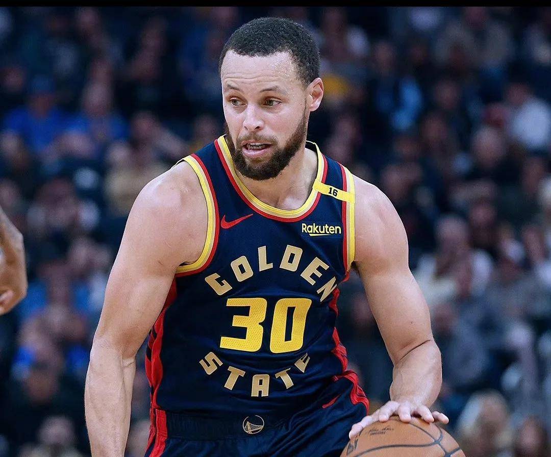 福建队逆转新疆队，库里惊艳四座