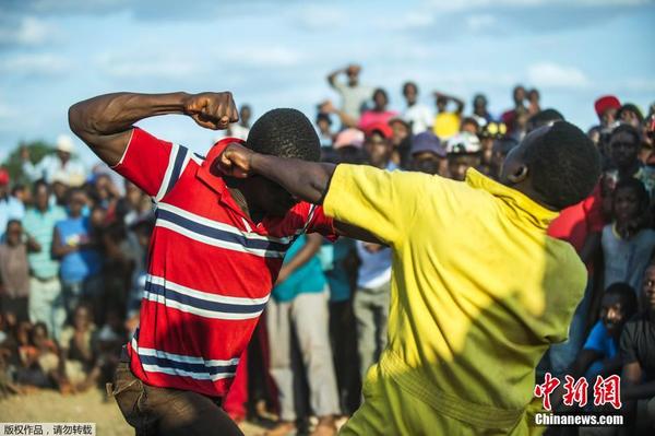 南非代表队在拳击比赛中获得头名