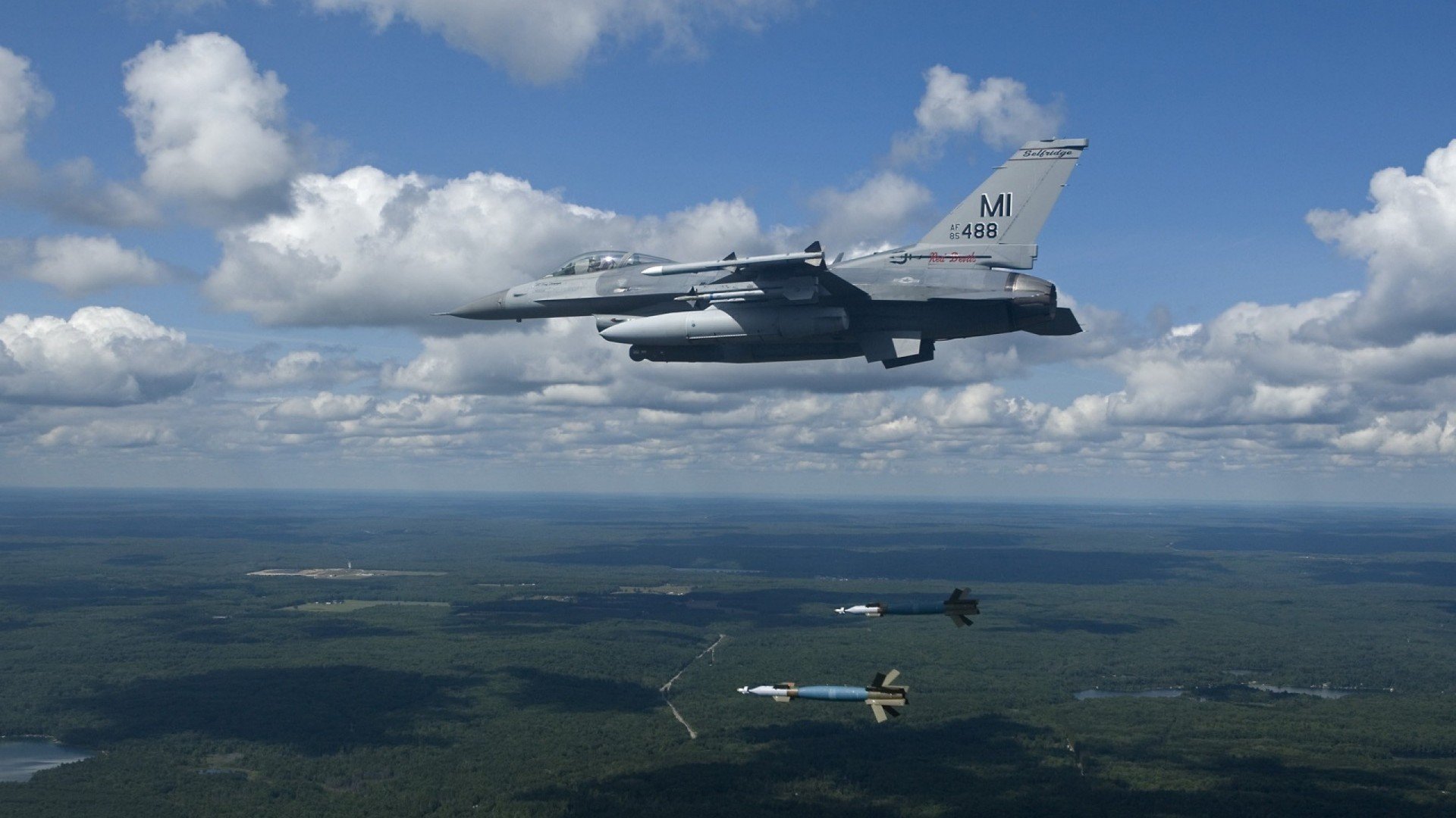 爱游戏在线-天穹绽裂，杰伦·格林的火星降临，火箭引力强压凤凰城