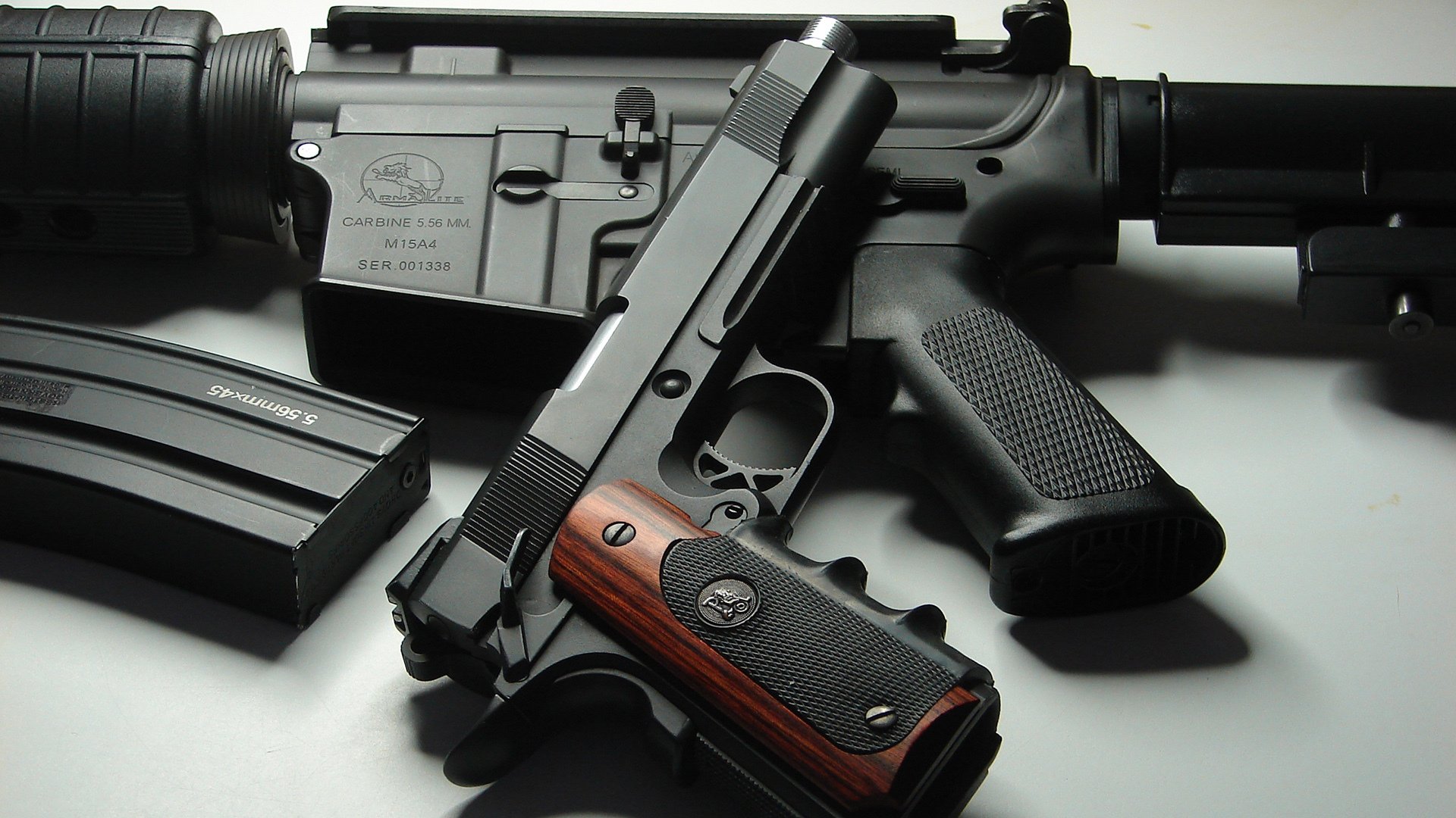 当国家队铁壁遇上俱乐部豪门，一场慈善赛暴露的降维打击—解析卡马文加如何用瑞士式防守哲学锁死曼联攻击群