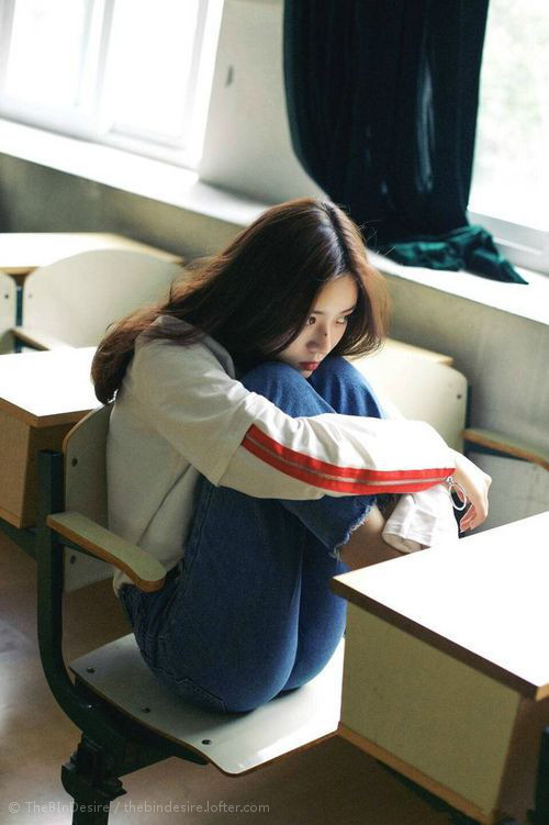 蓝潮席卷布加勒斯特,荷兰式碾压,登贝莱一剑封喉,铸就2026世界杯D组唯一神迹